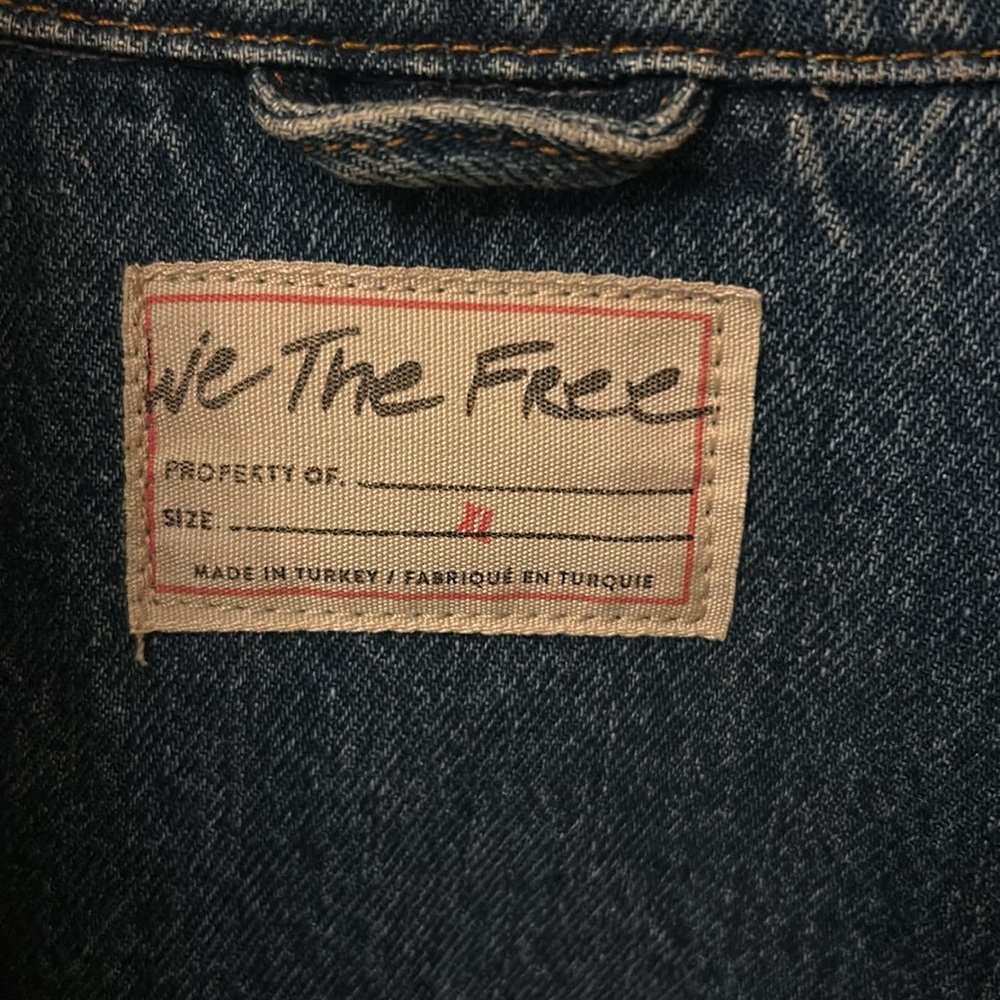 New with Tags Free People Distressed Denim Jacket Size XL - Picture 3 of 9